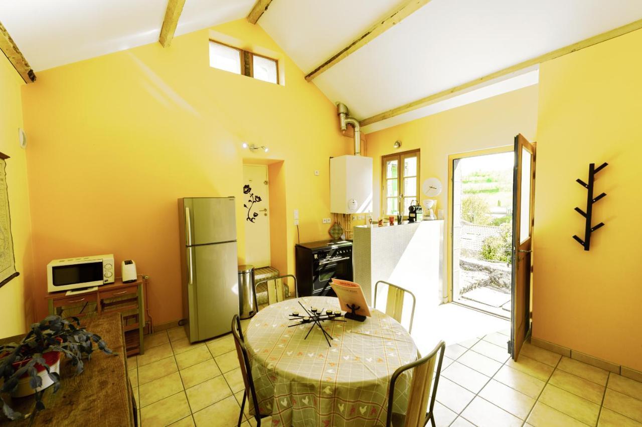 Grand Gite Du Bistrot D'Ici Saint-Saturnin  Exterior photo